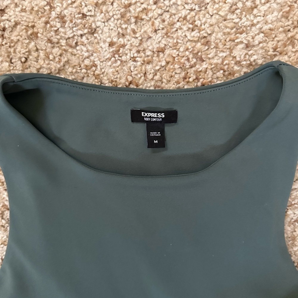 Express Tank Top - Picture 3 of 3